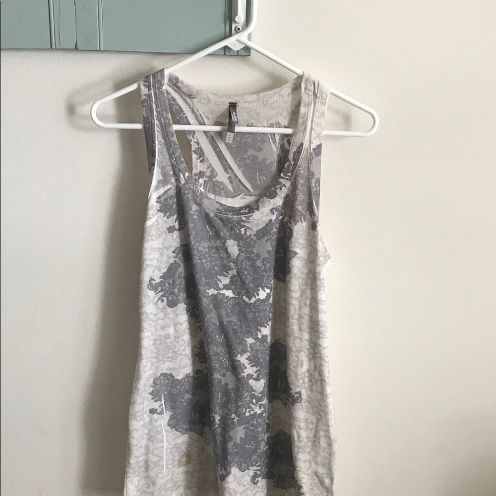🔹Charlotte Russe Tank-Top🔹